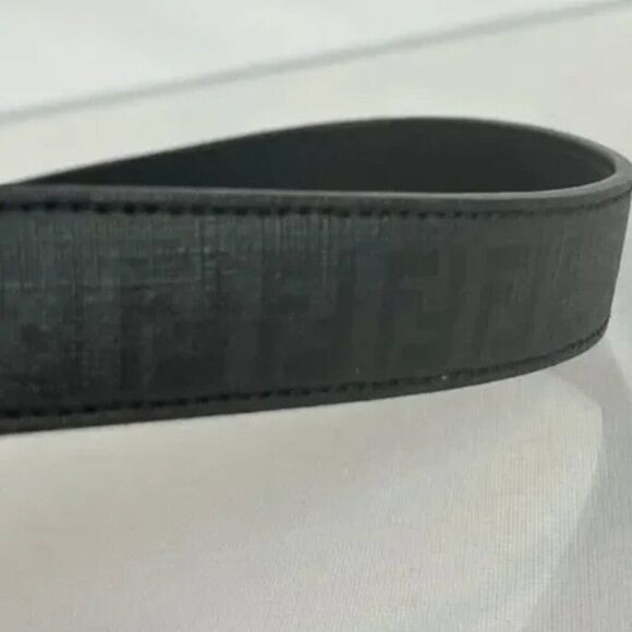 Fendi Unisex Reversible Black or Black Logo Leather Belt, Size 95 cm/37.5 in - Picture 11 of 13